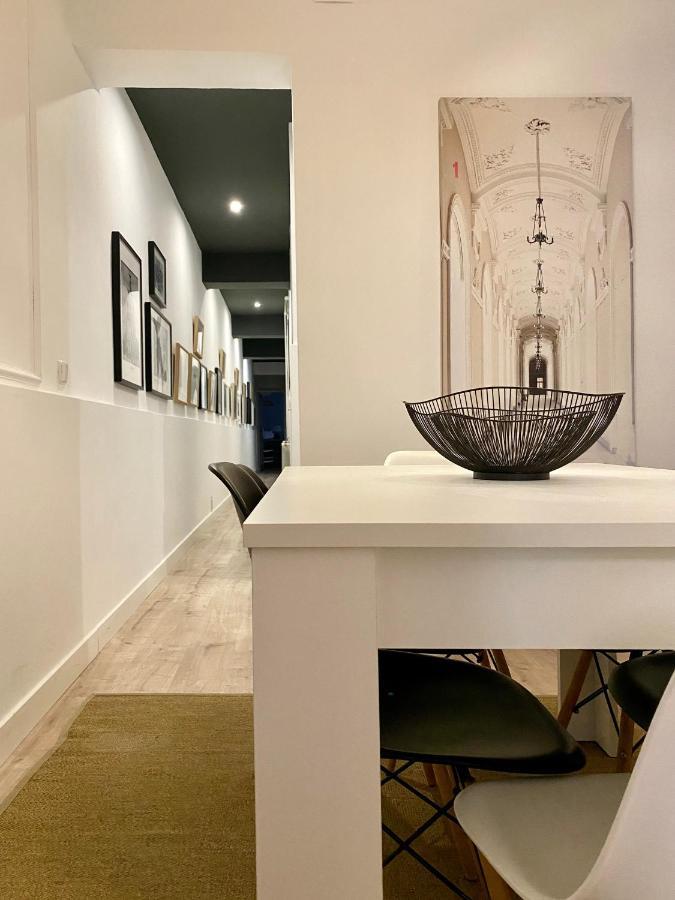 Charming Malasana Gallery - * Madrid