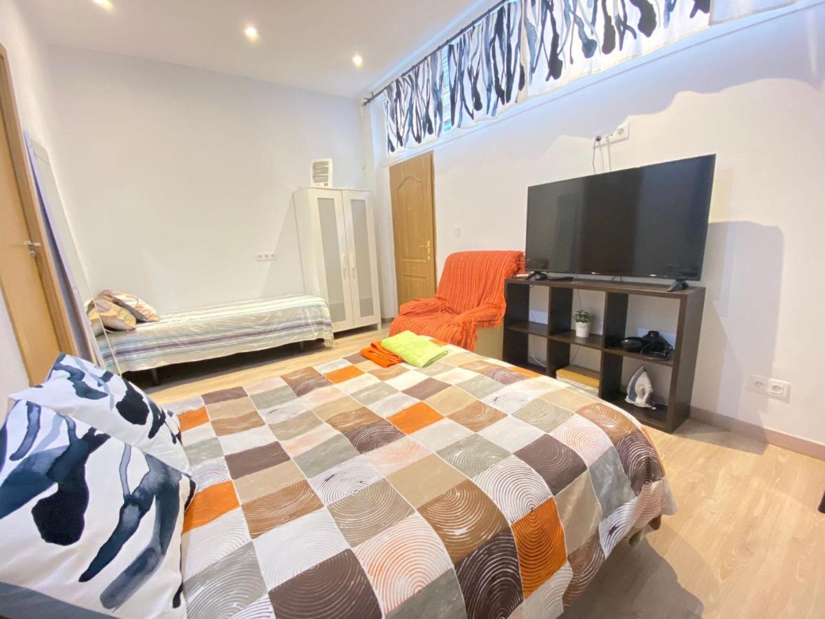 Homestay Herminiopuertas * Madrid