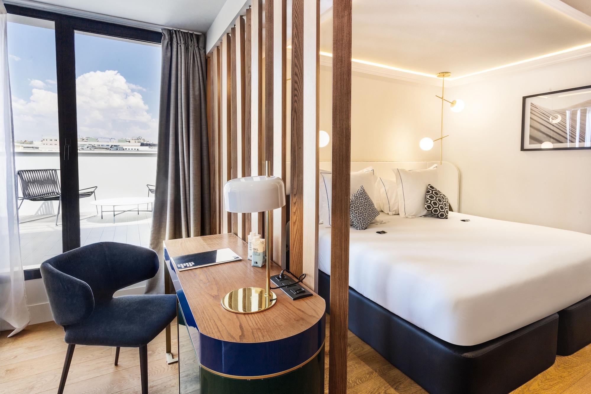 One Shot Fortuny Hotel 4*