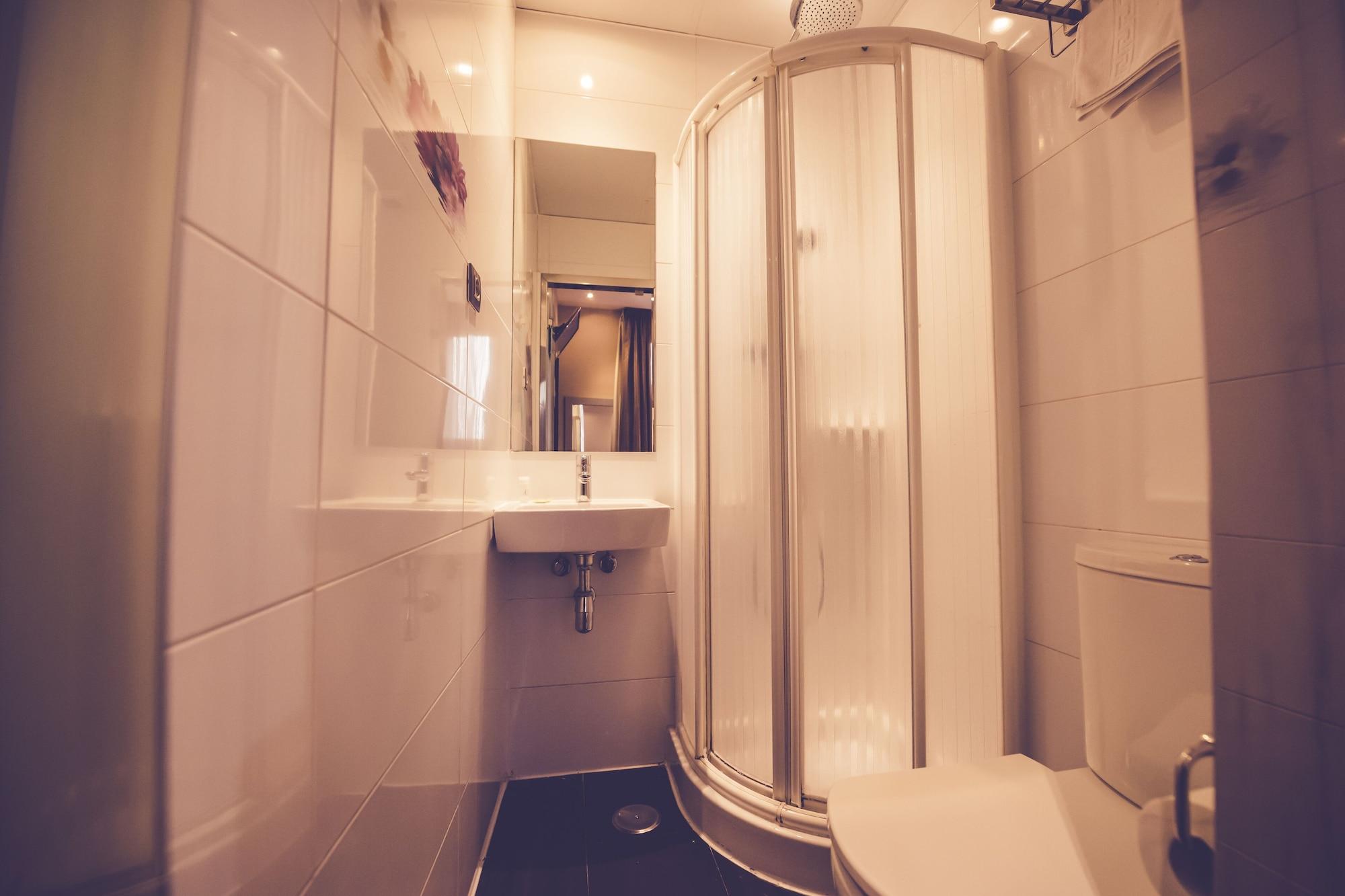 Hostal Prado Hotel 2*
