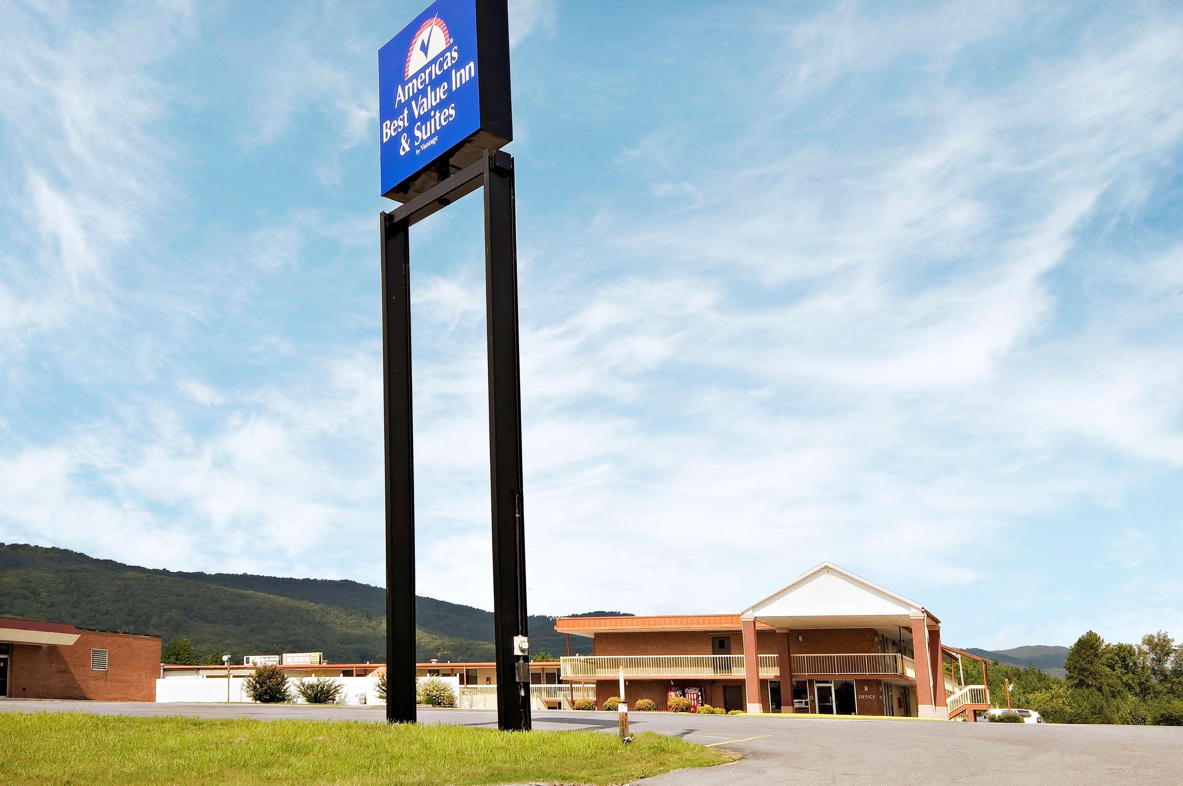 Hotel Pullman Airport & Feria 4*