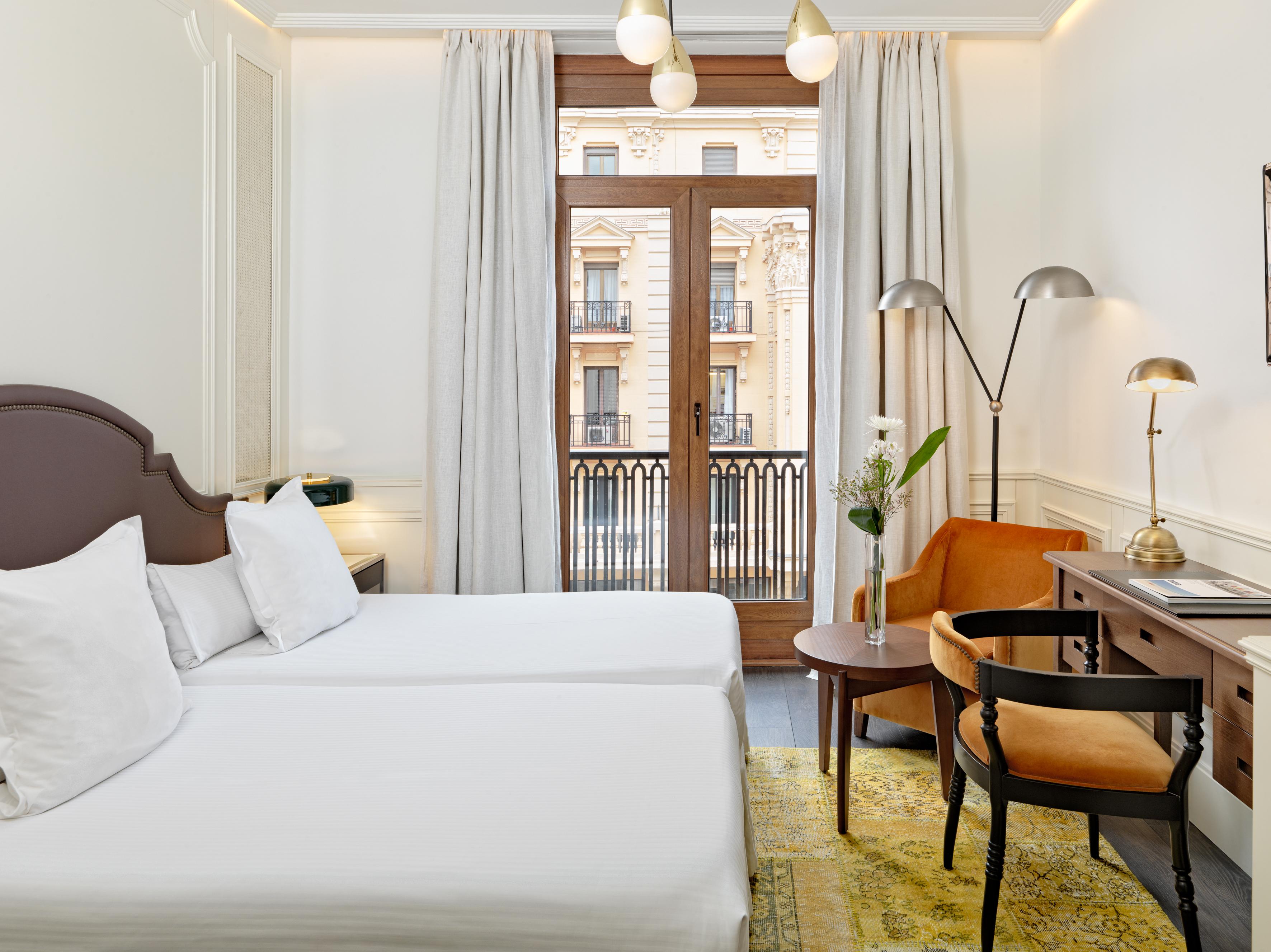 Hotel Boutique H10 De La Reina Madrid