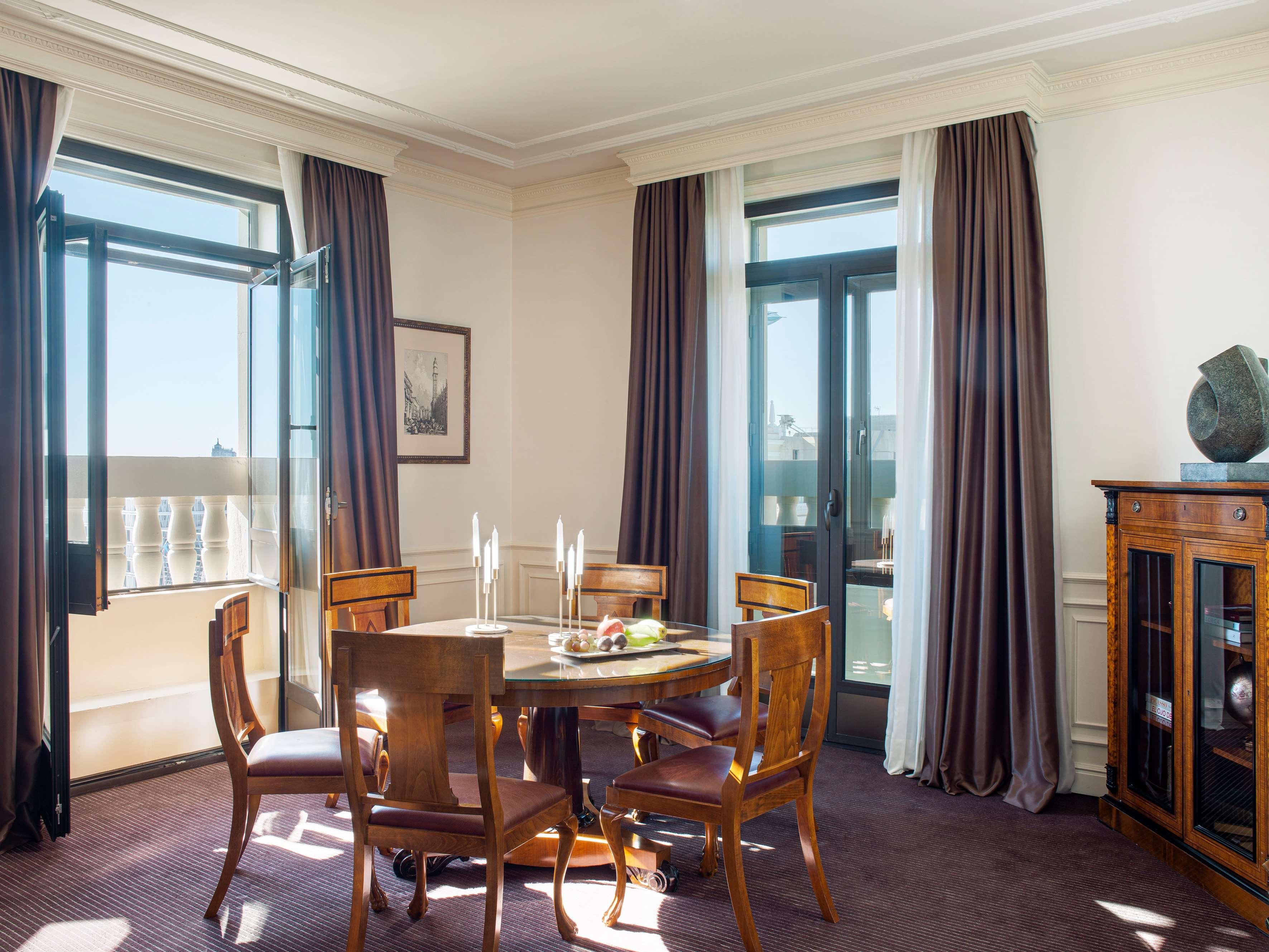 Fenix Gran Melia - The Leading Of The World Hotel