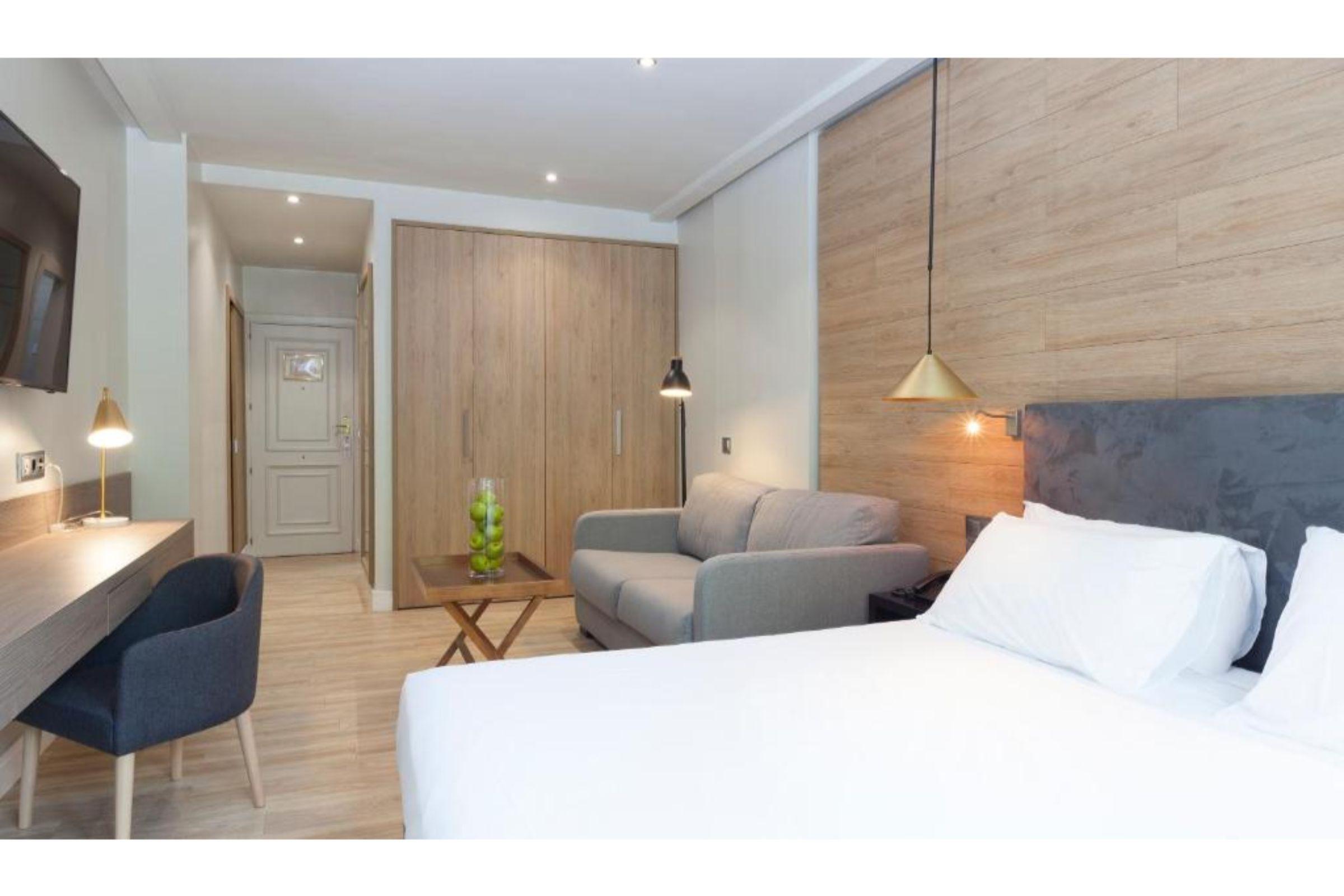 Espahotel Plaza De Espana Hotel 3*