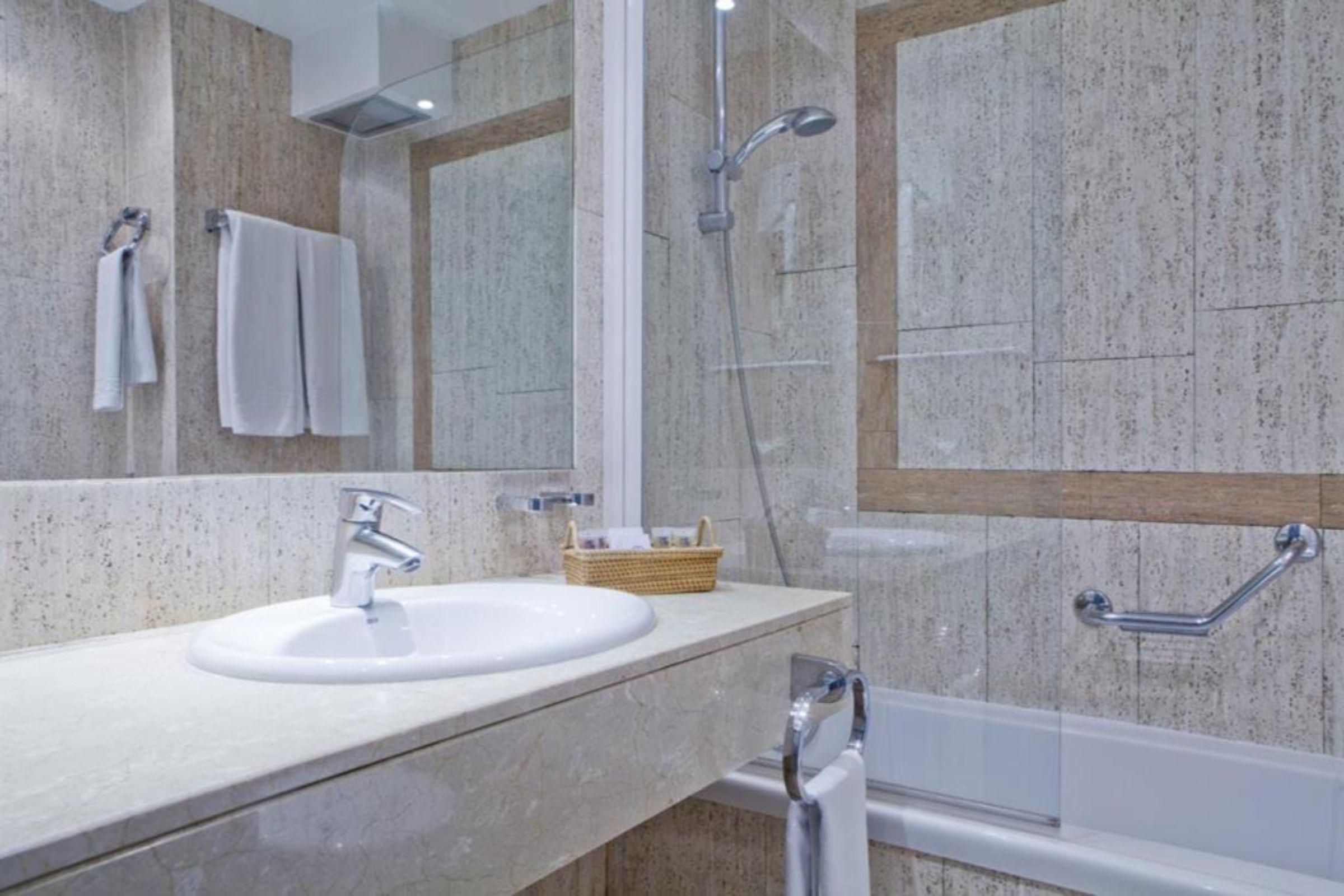 Espahotel Plaza De Espana 3*