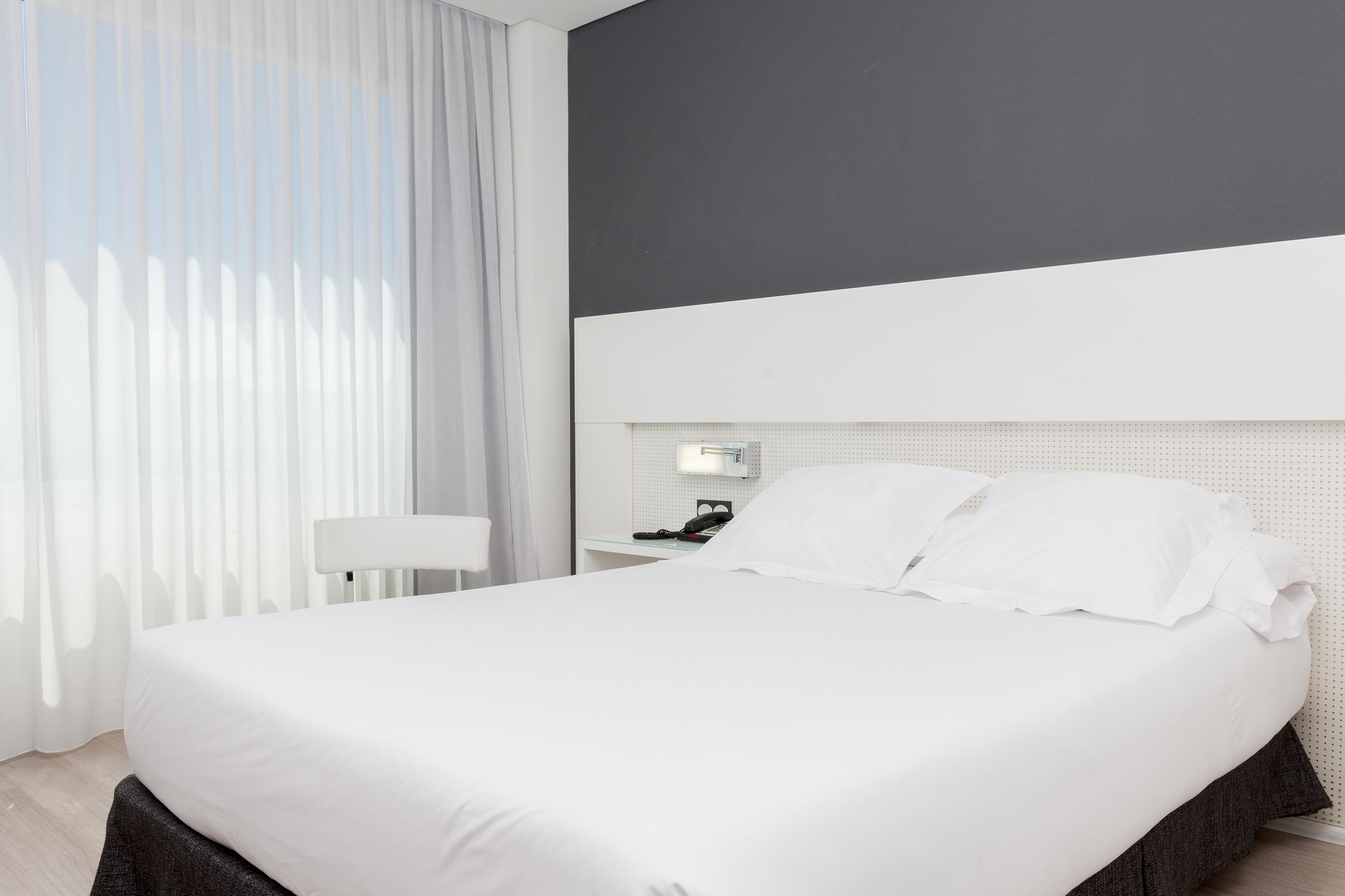 Hotel Axor Feria 4*