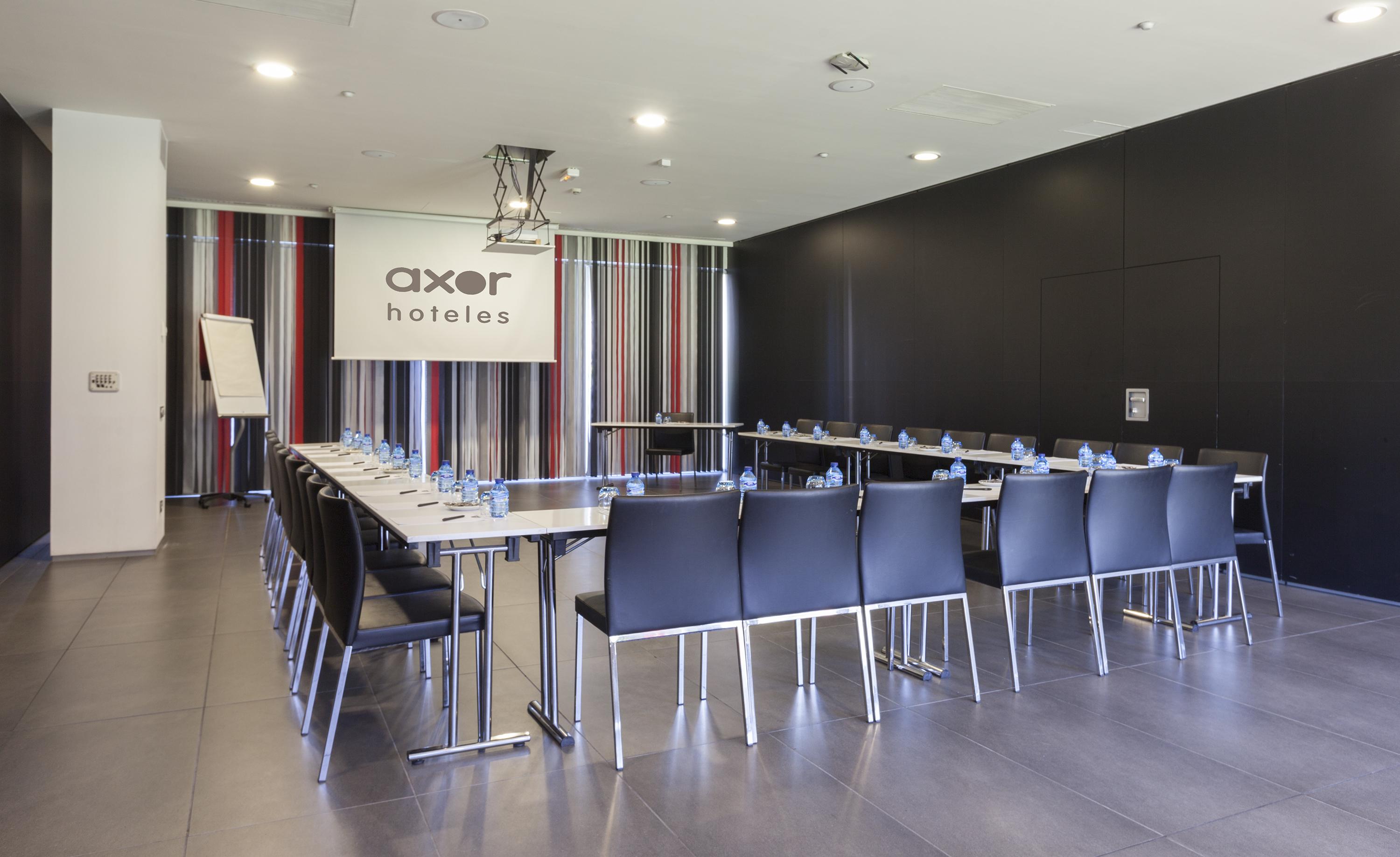 Axor Feria Hotel