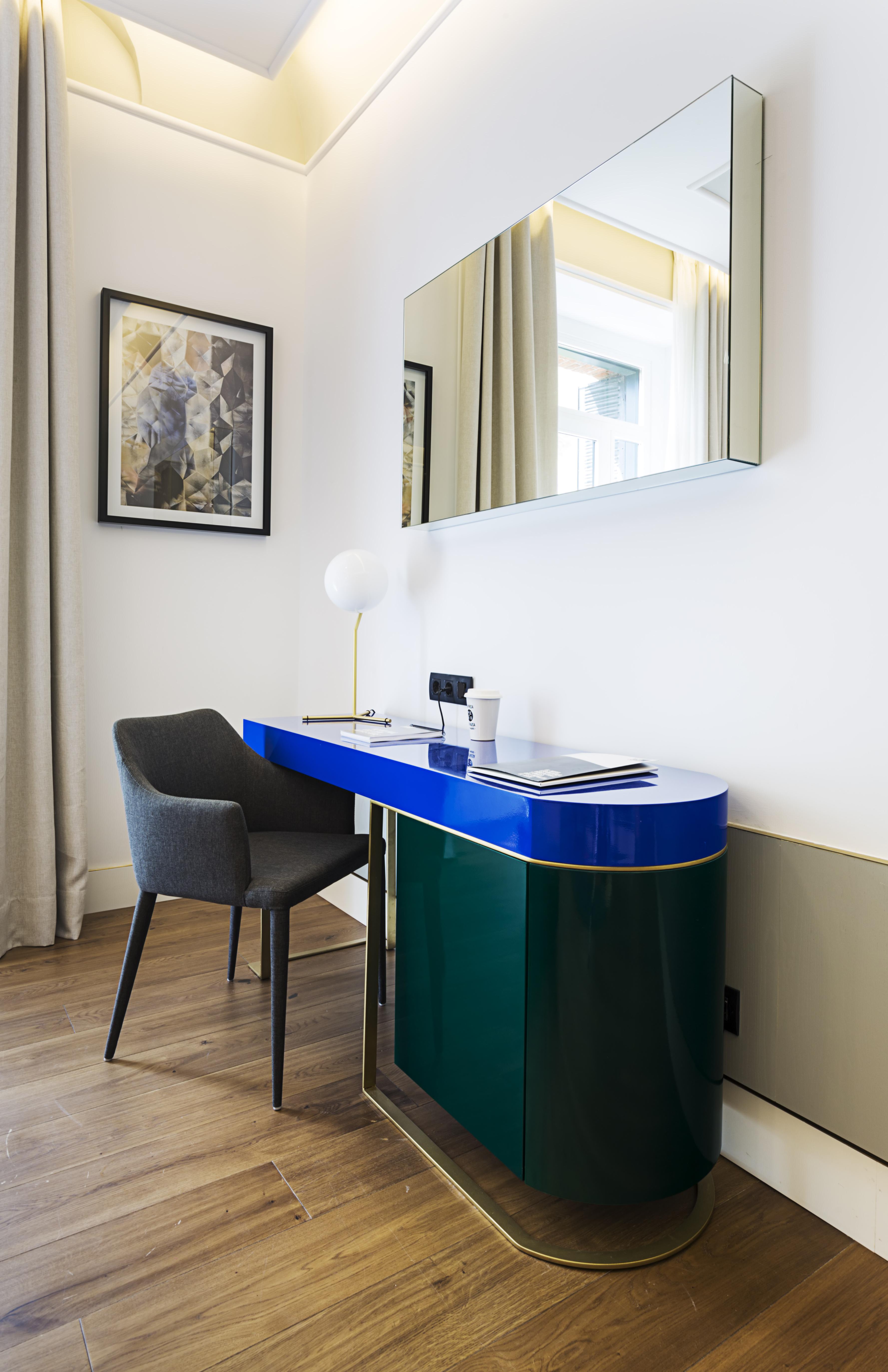 One Shot Fortuny Hotel 4*