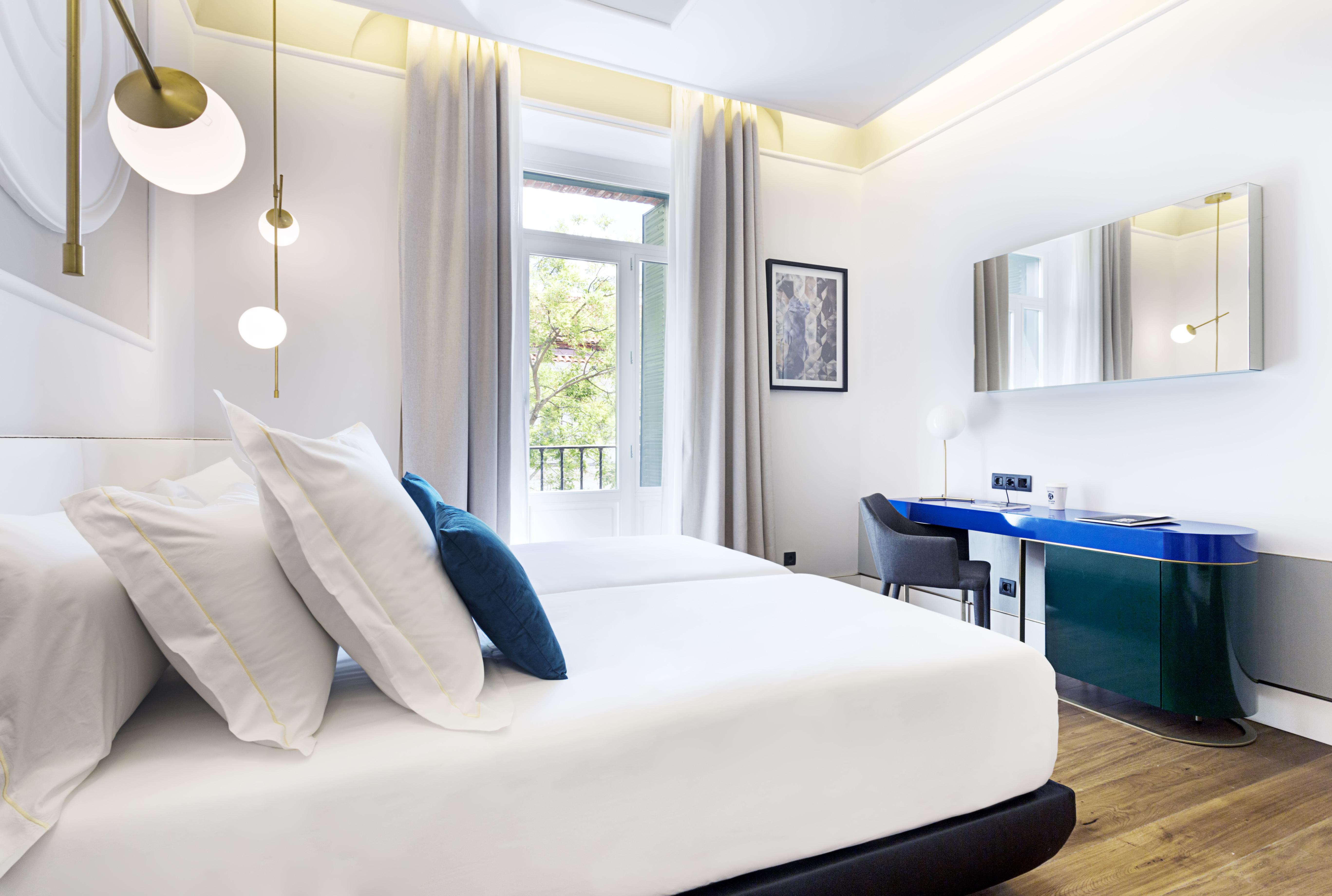 One Shot Fortuny Hotel 4*