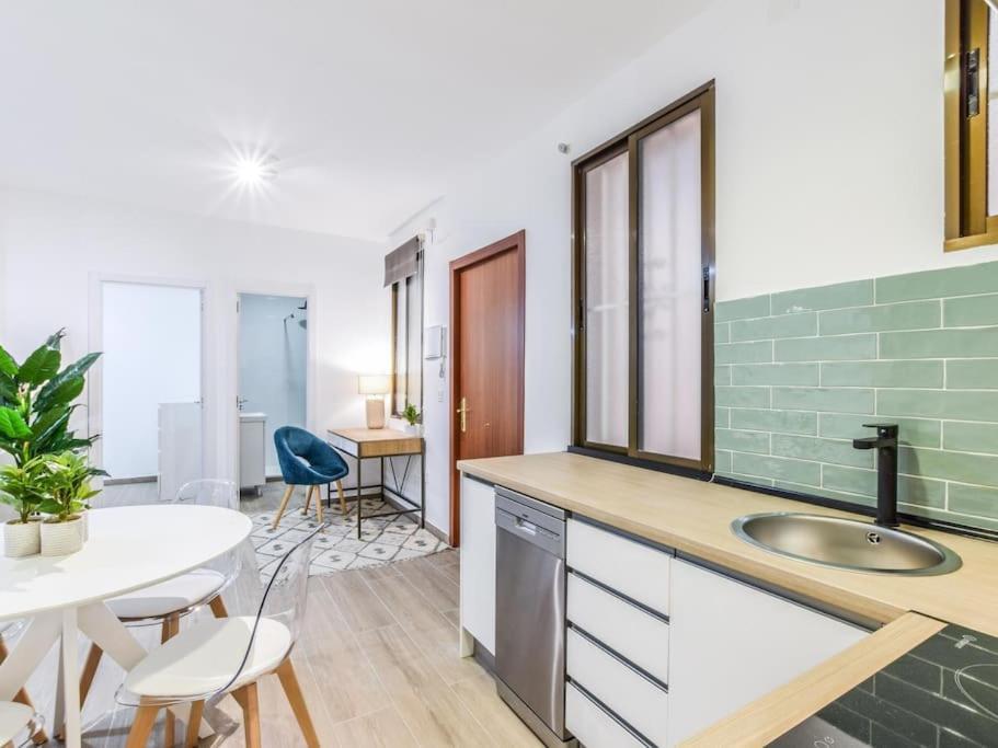 Apartamento Paseo Del Prado * Madri