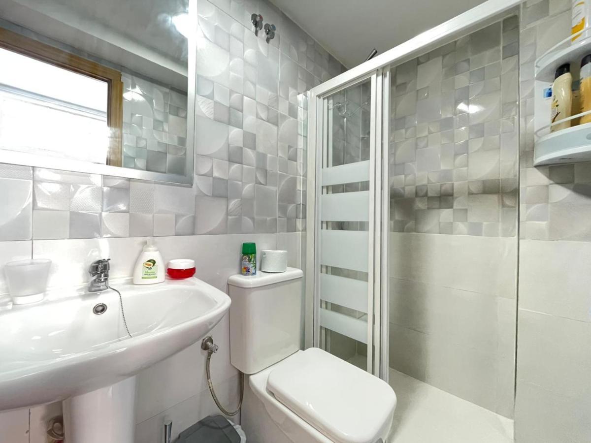 Homestay Herminiopuertas * Madrid