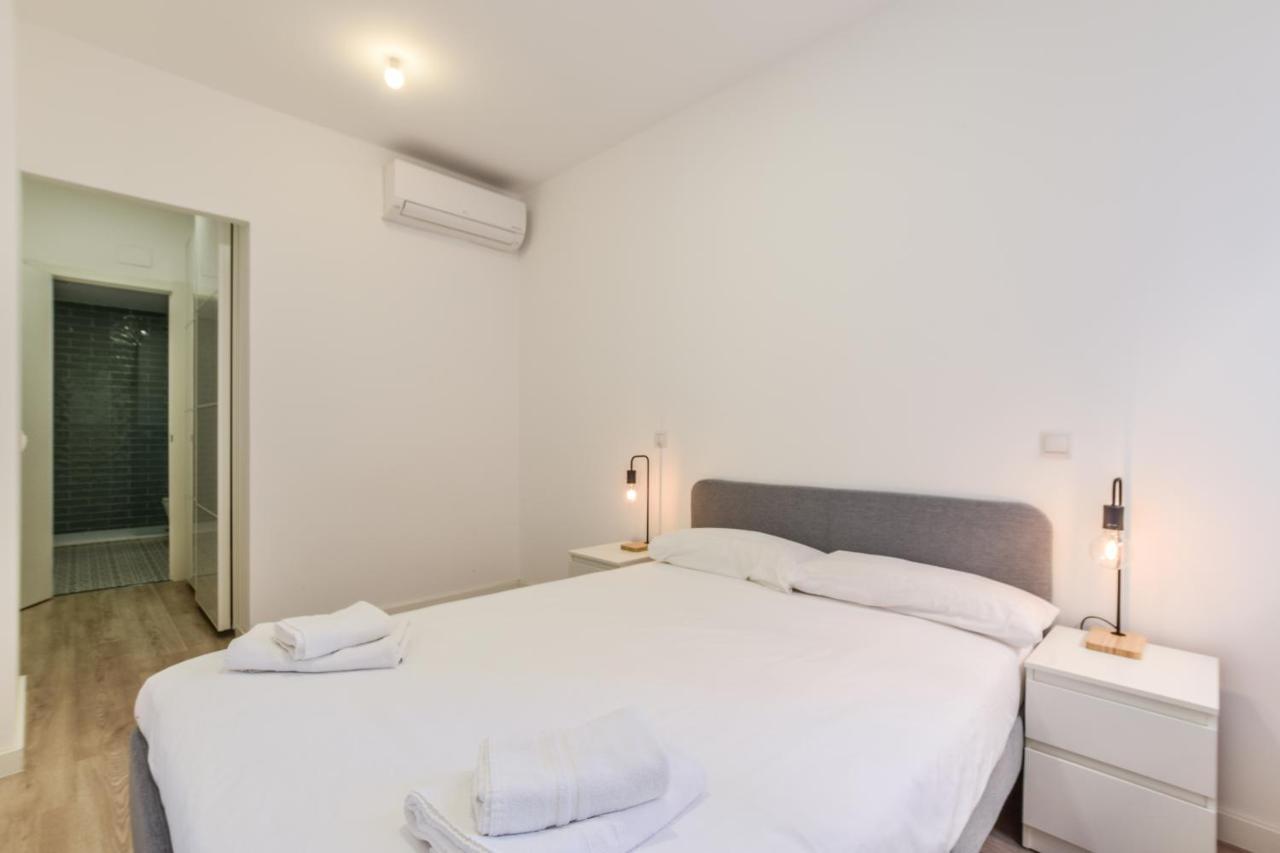 Apartment Reformados En Rio Madrid