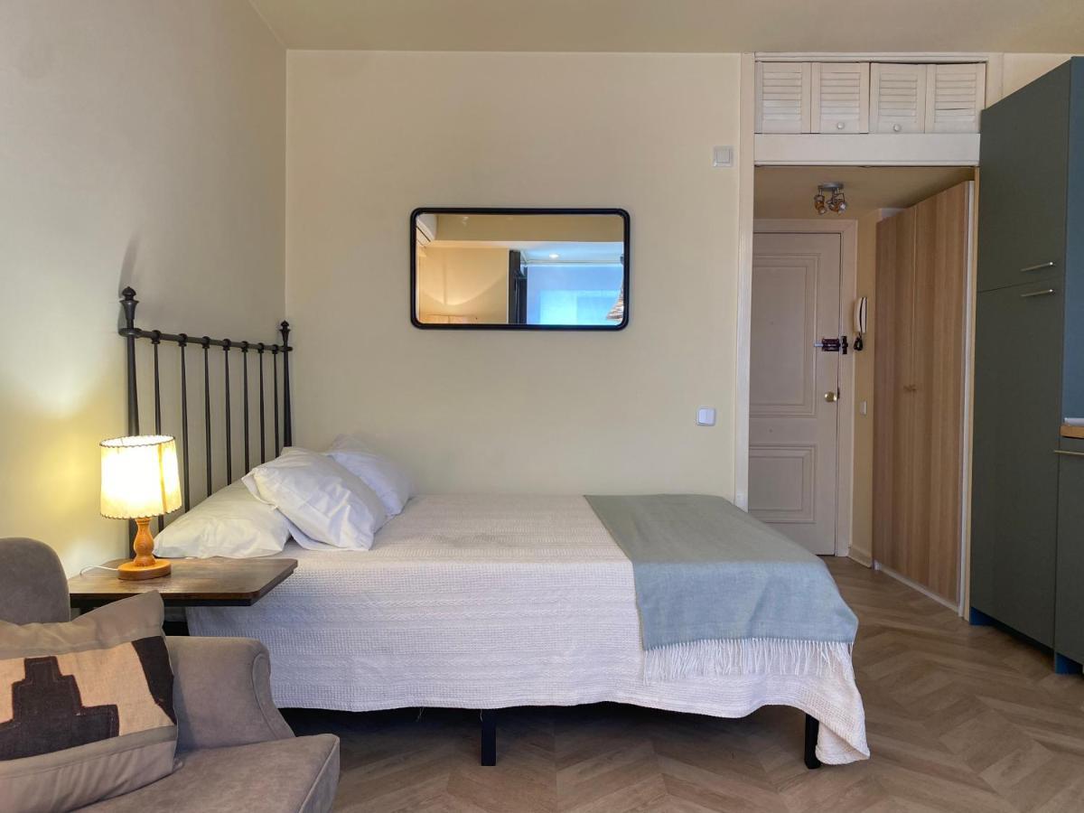 Estudio Castellana Norte Con Parking * Madrid
