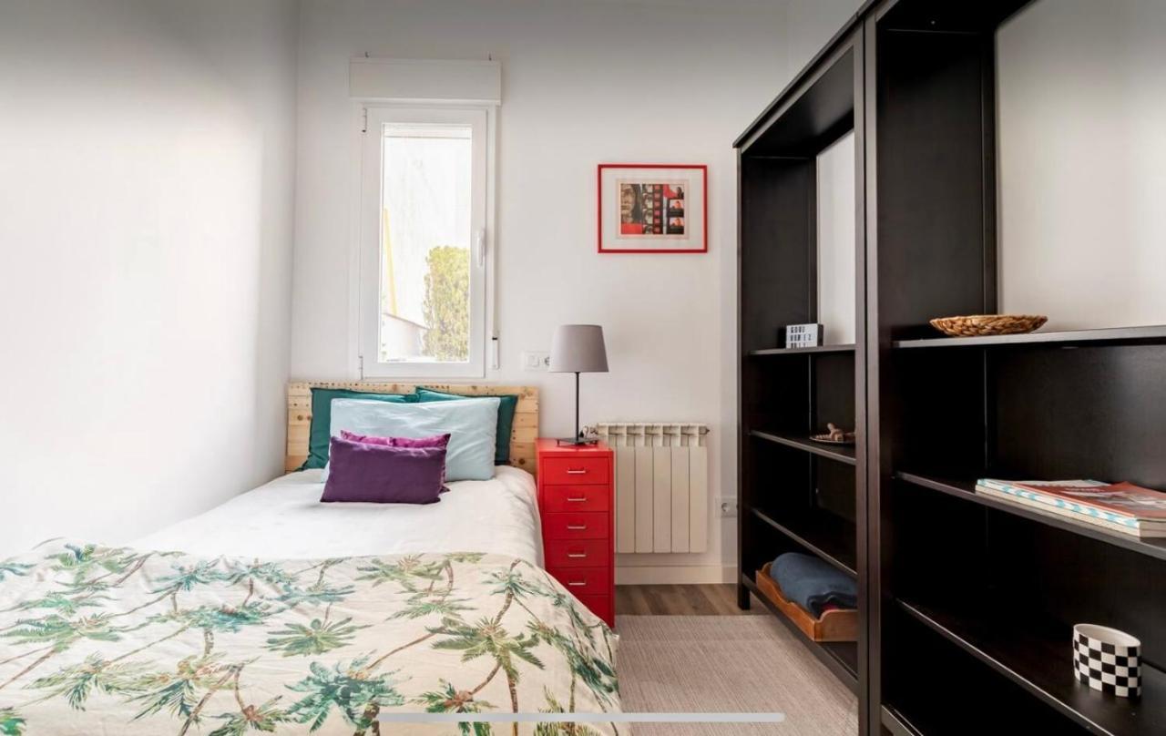 Guest house Simple En Piso Compartido C Madrid