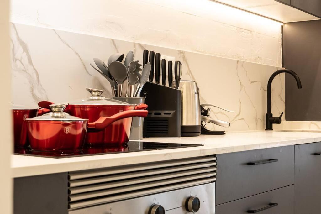 Gran-via Luxury Flat 3bd City Center + Terrace + Ac * Madri