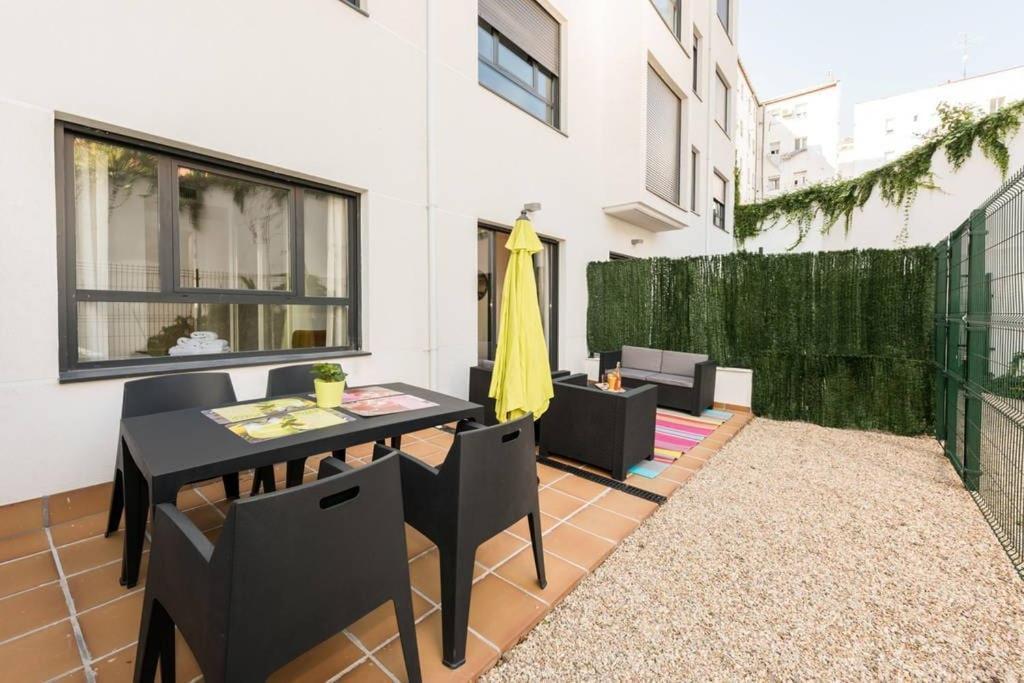 Chamberi Con Jardin C By Regalatemadrid Apartment