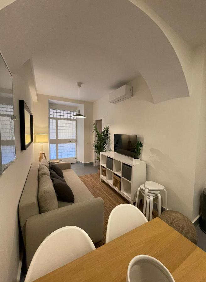 Centrico And Cozy Apt 9pax En Calle San Dimas *