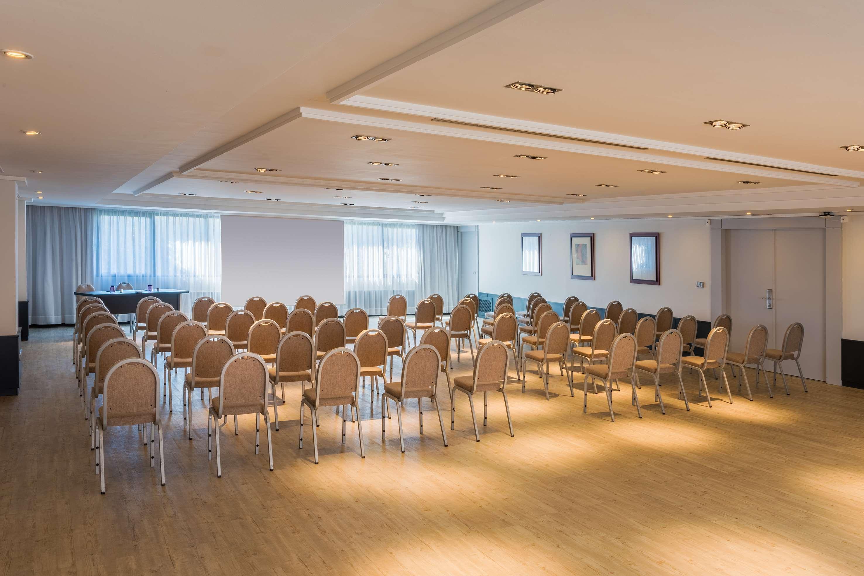 Hotel Alameda Aeropuerto, Affiliated By Melia