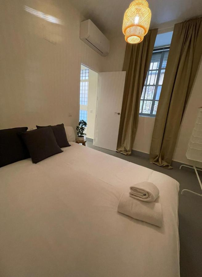 Centrico And Cozy Apt 9pax En Calle San Dimas Apartment