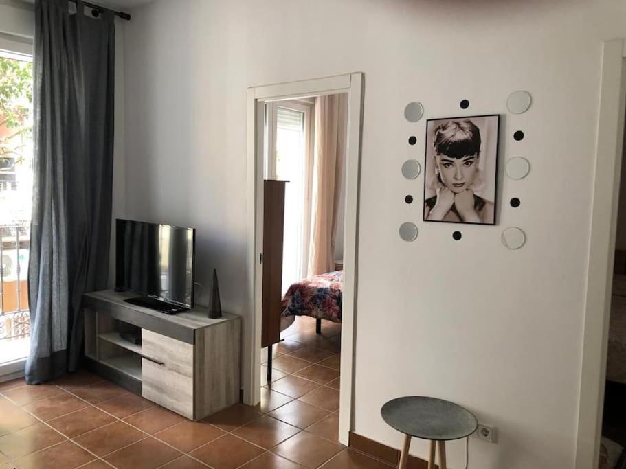 Apartamento Bonito En Calle San Carlos Madrid
