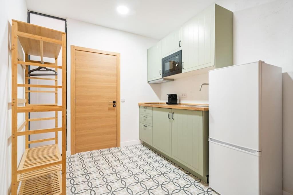 Flat In Lavapies At Street Level S23c Apartment Madrid