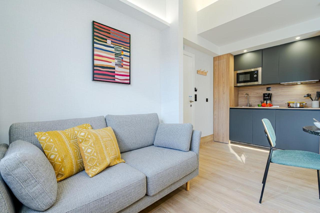 Aparthotel Feelathome Ventas *