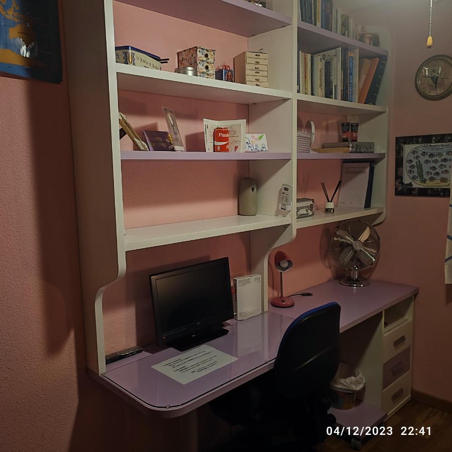 Habitación Individual Con Baño Privado En * Madri