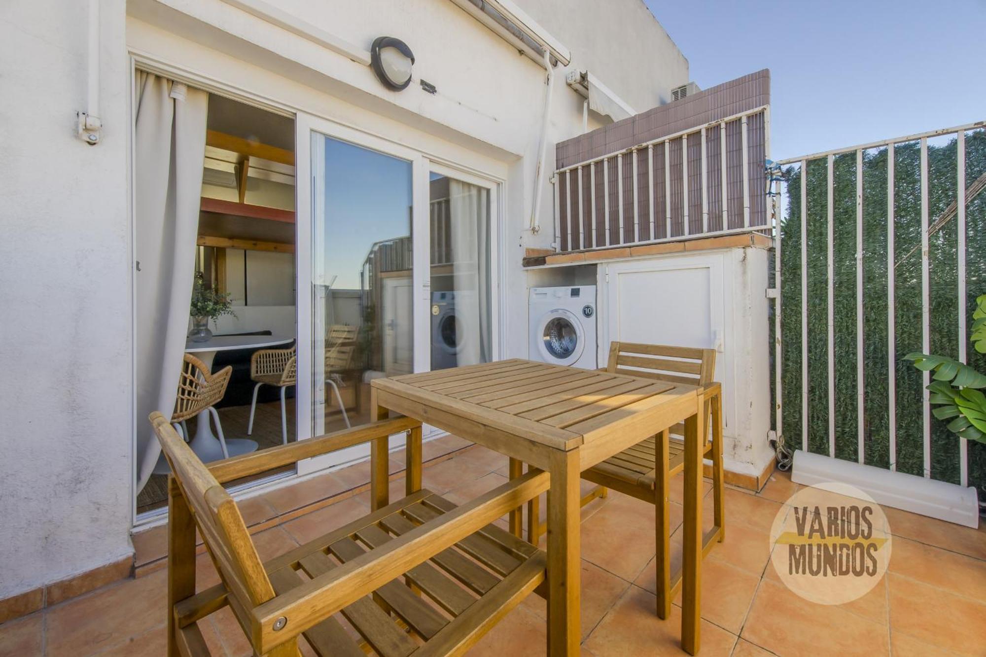 Fabuloso Atico Doble Altura 3pax En Chueca Madrid