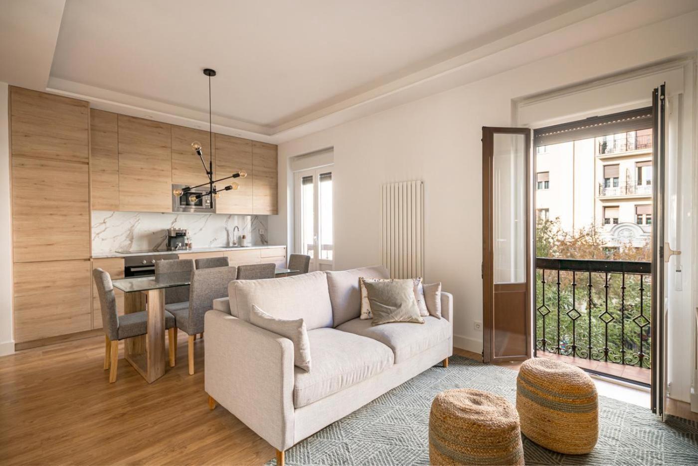 New, Modern And Luxurious, 3br Apt *