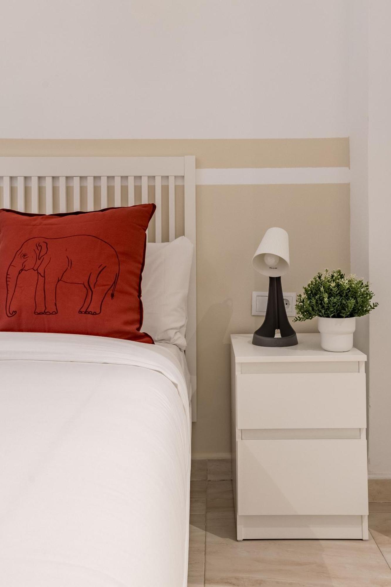 Madrid Embajadores II - Apartamento De 4 Dormitorios Con Balcon Madri