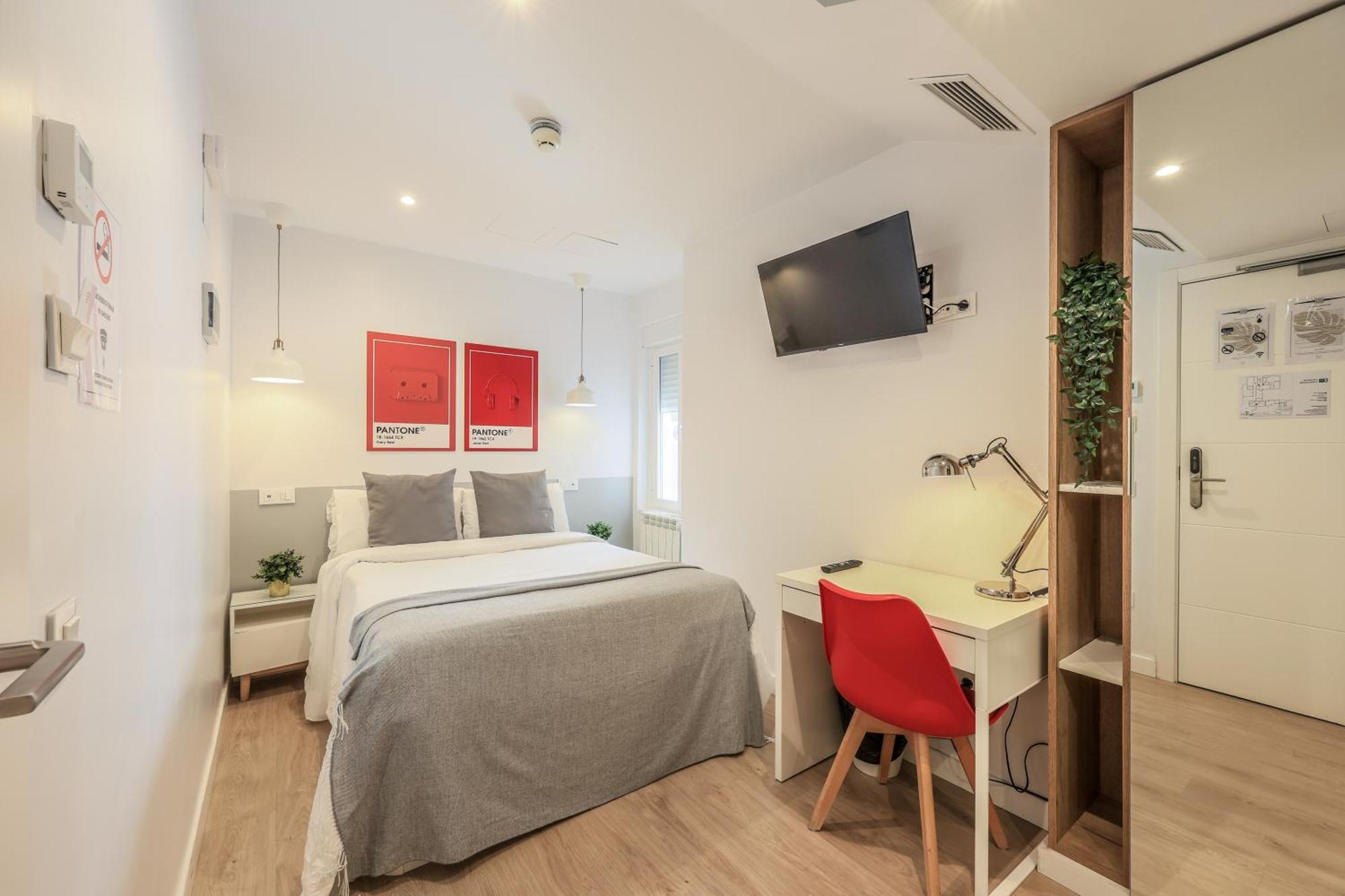 Amazinn Places Chamberi Guest house