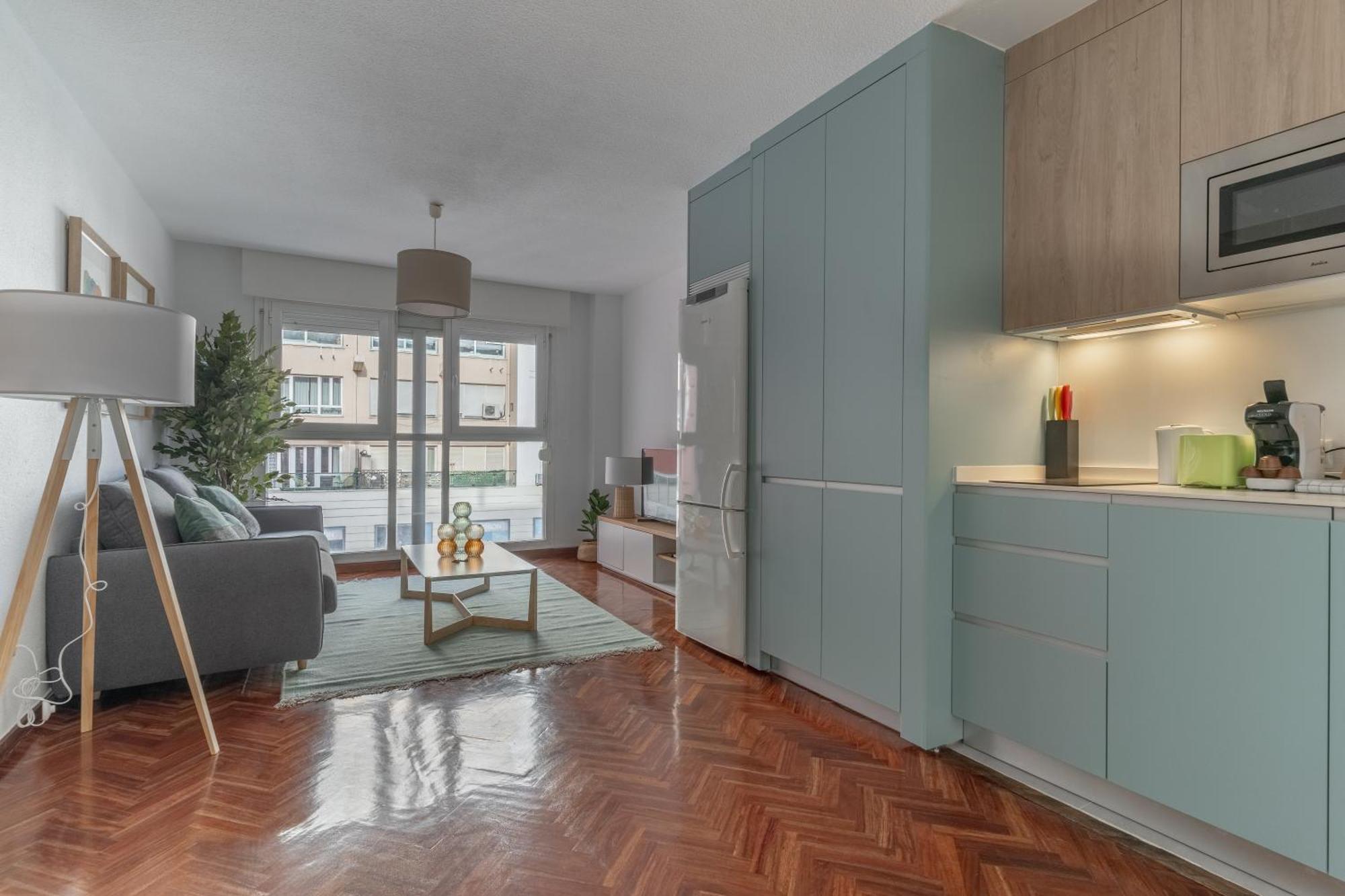 Brigth Stylish - Gran Via Madri