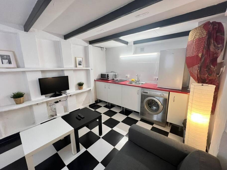 At Street Level 20 Min From Sol-piern Apartamento Madri