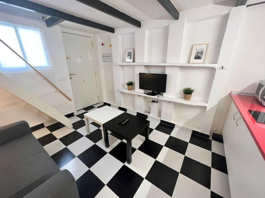 At Street Level 20 Min From Sol-piern Apartamento Madri