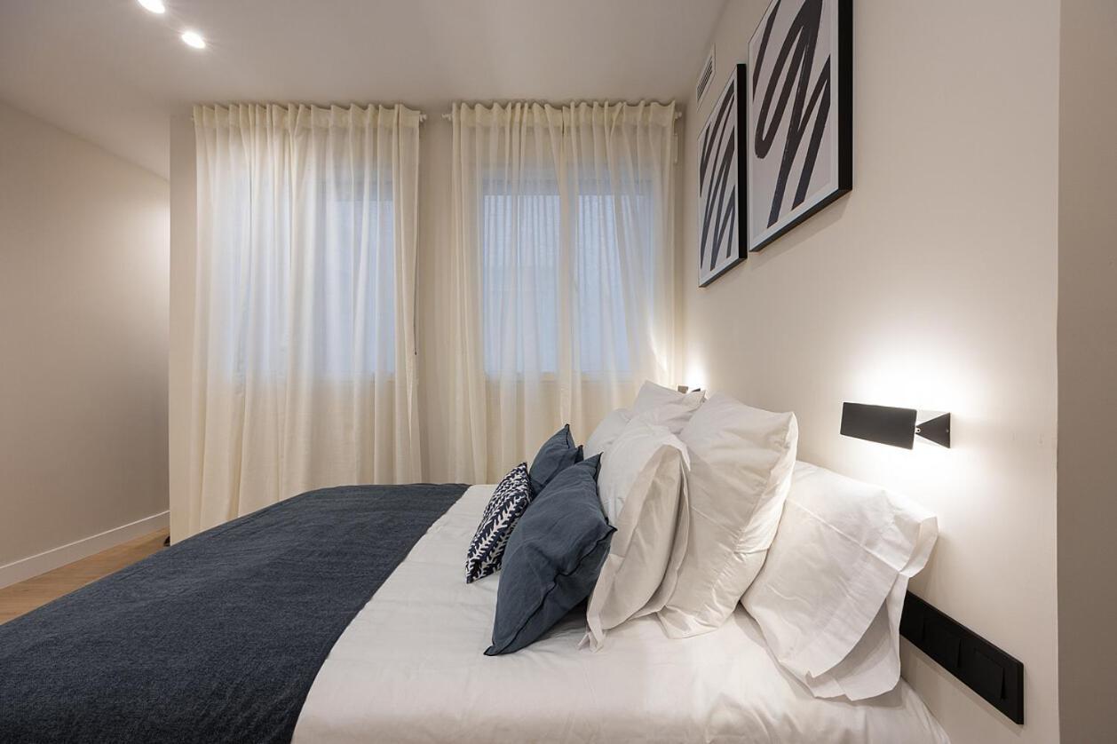 Gran Via Xv 4br 4bh * Madrid