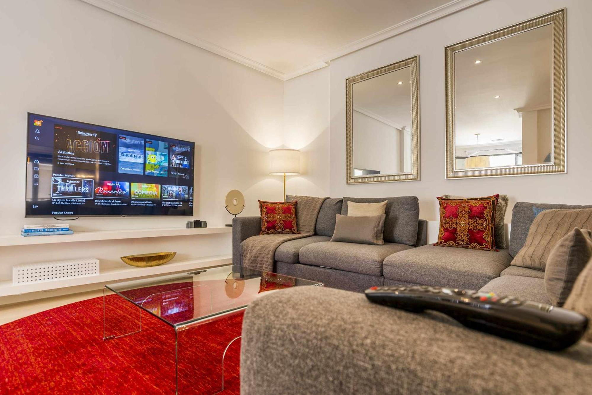 Royal Palace By Skykey Apartment *