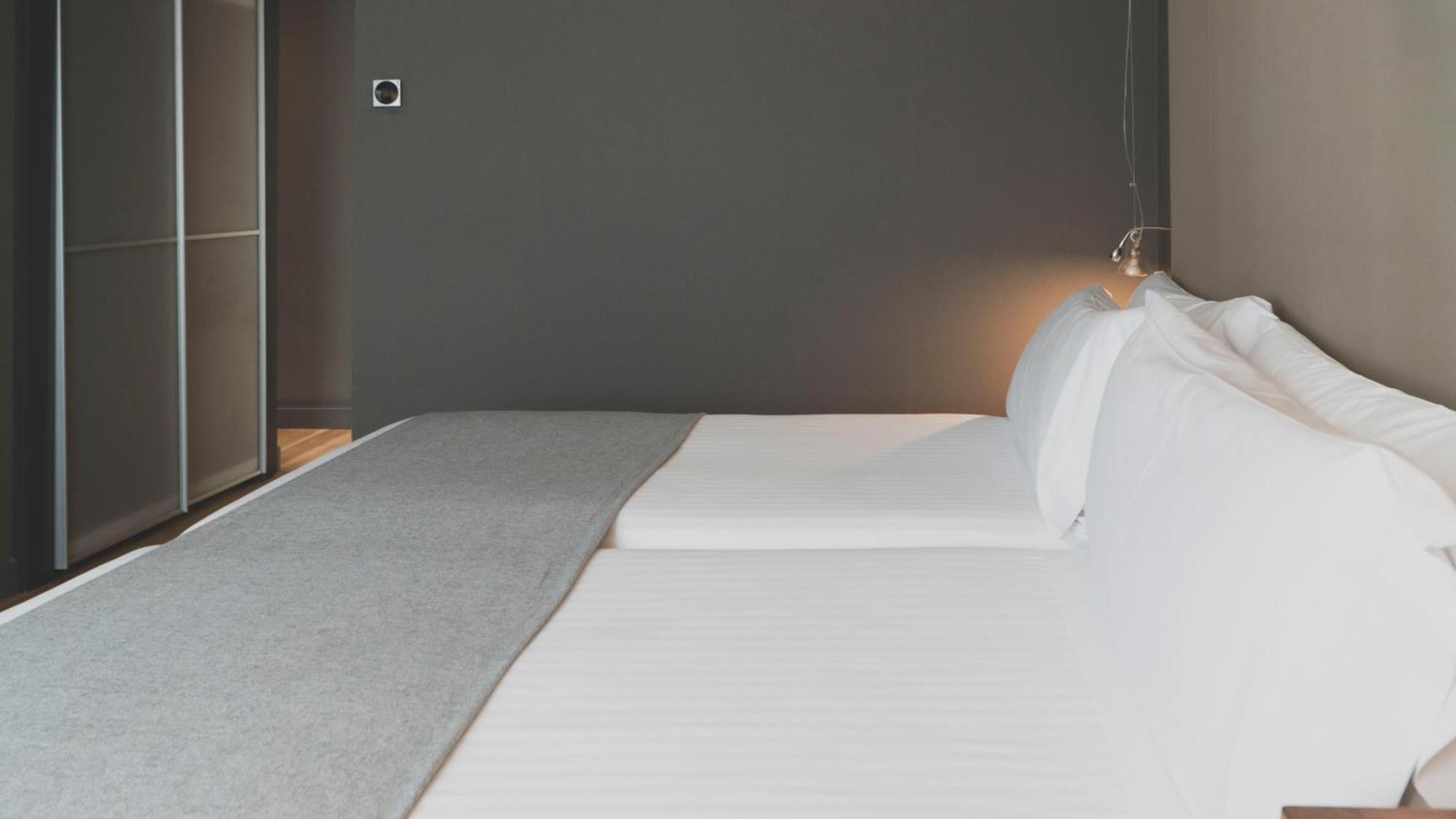 Hotel Zenit Conde De Orgaz 4*