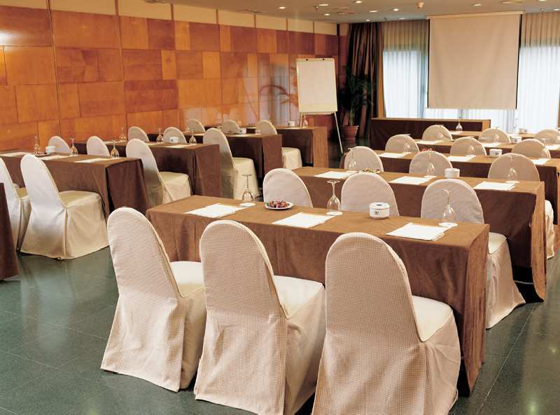 Nh Ventas Hotel