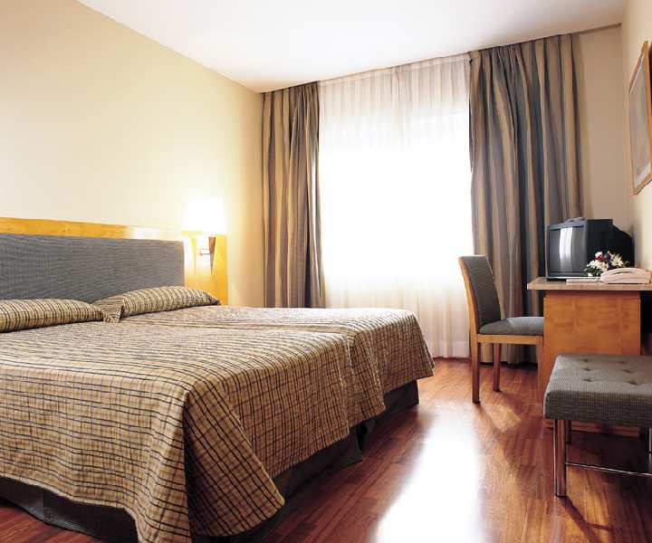Nh Ventas Hotel 4*
