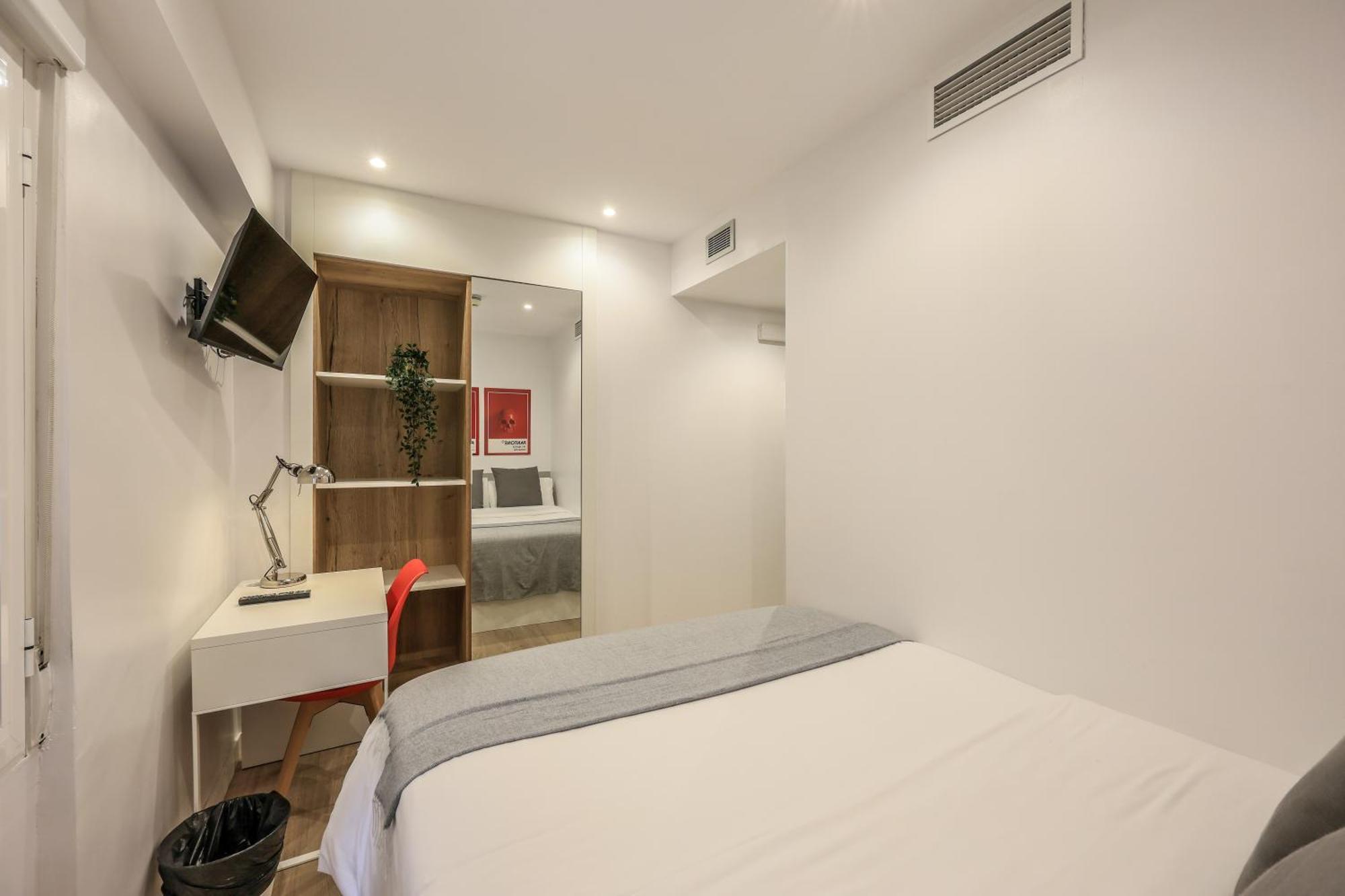 Amazinn Places Chamberi Guest house *