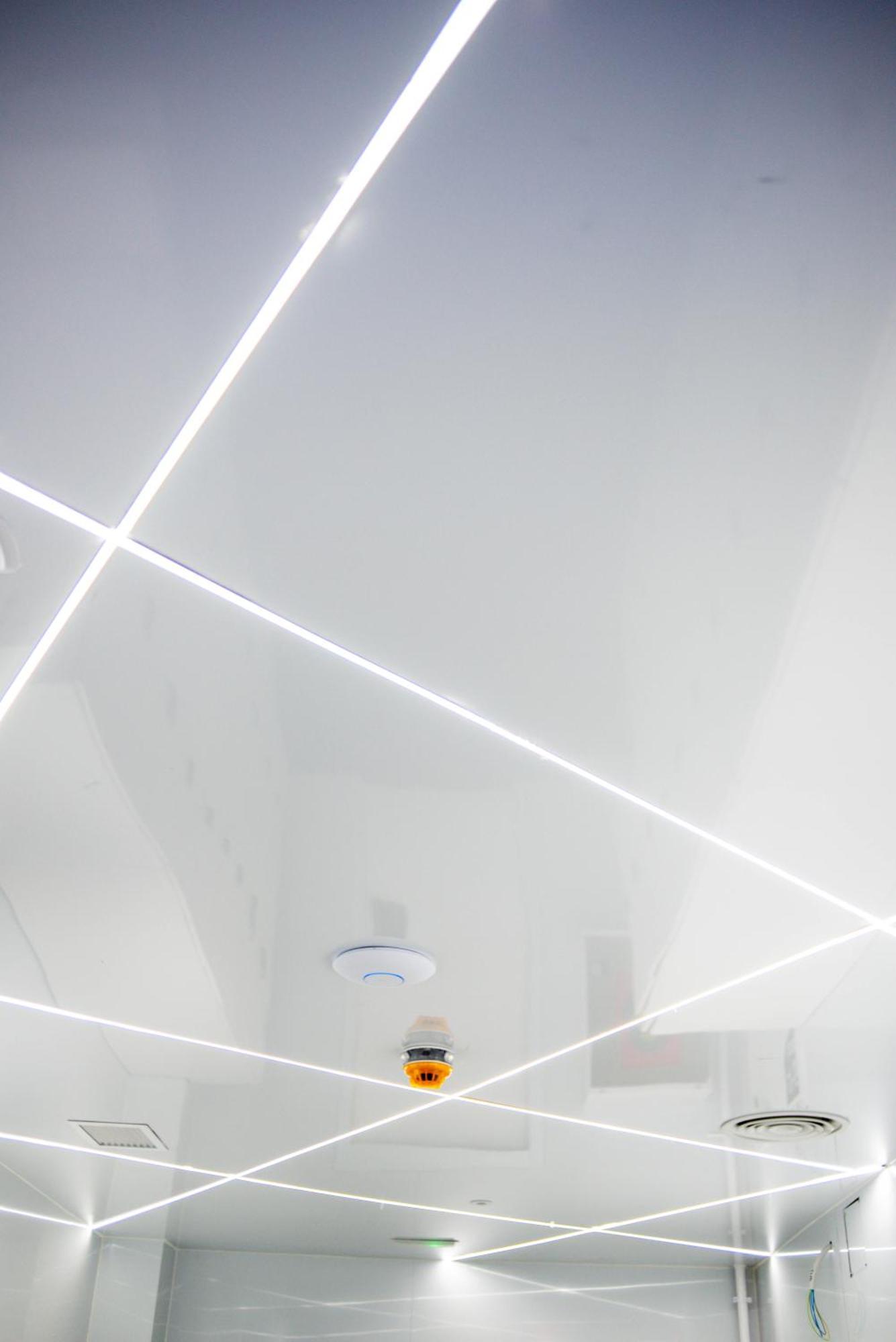 Capsule hotel Optimi