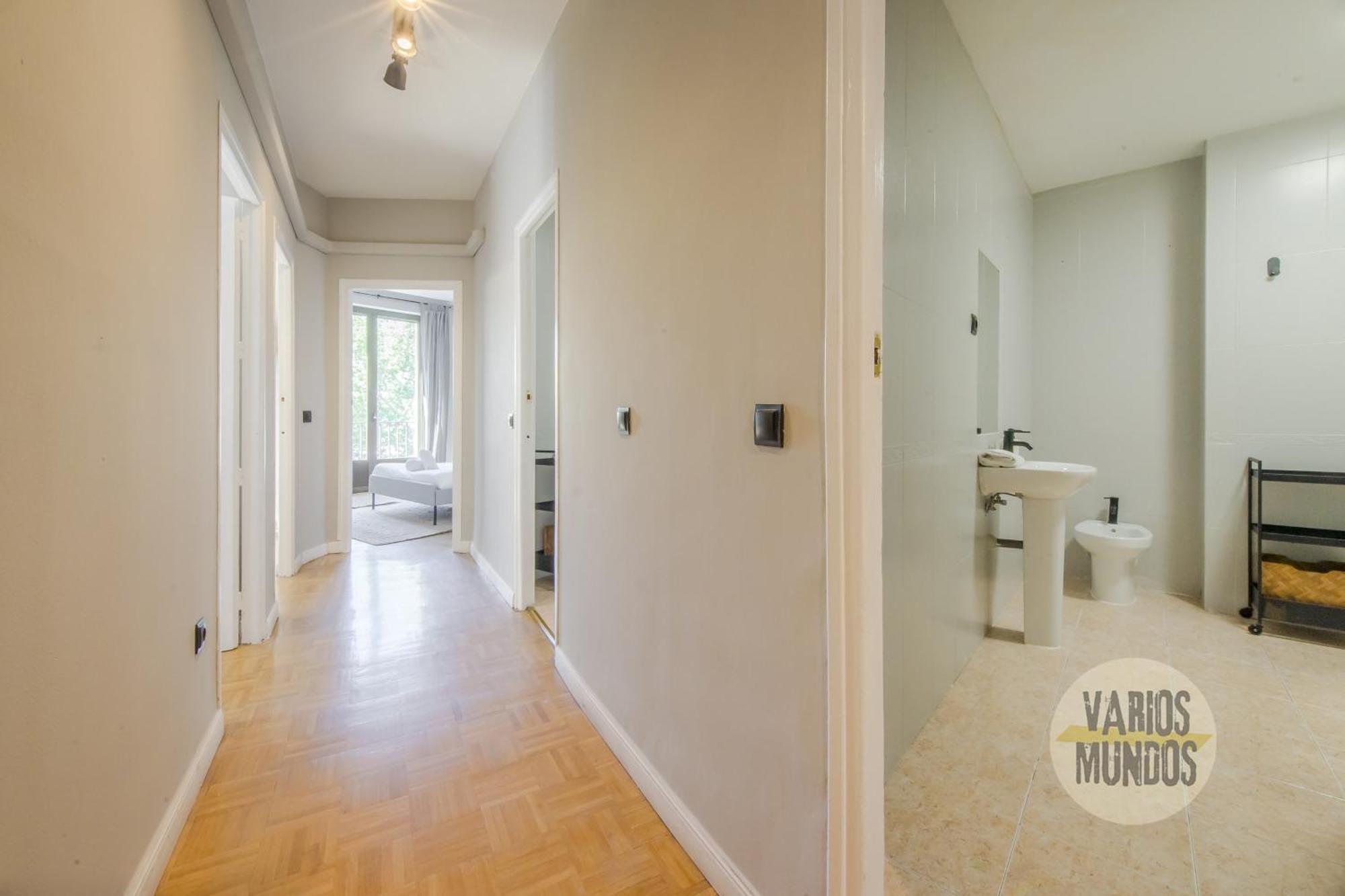 Apartamento Amplio Y Centrico 9pax En La Latina *