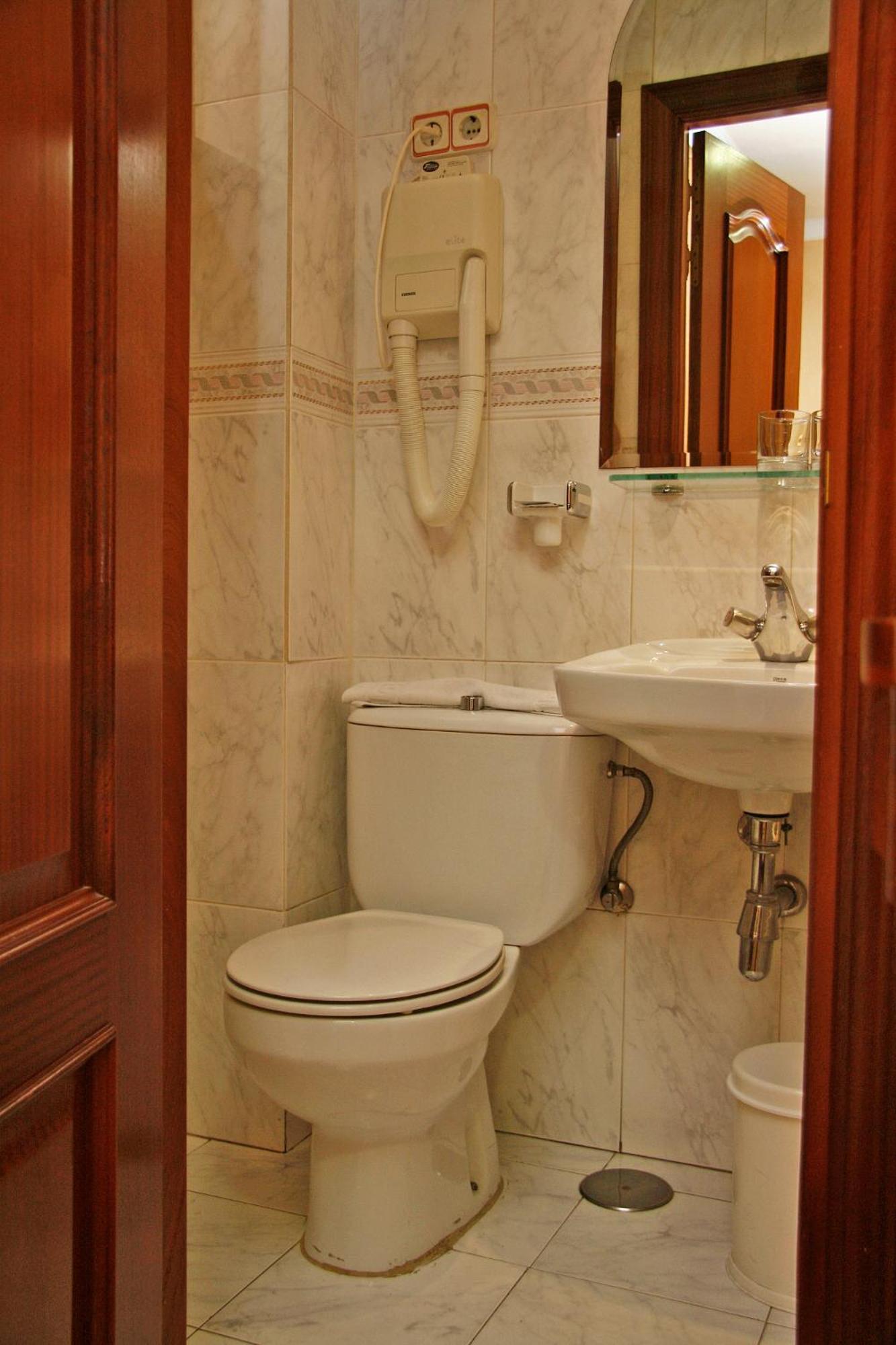 Gasthof Victoria Iii Madrid