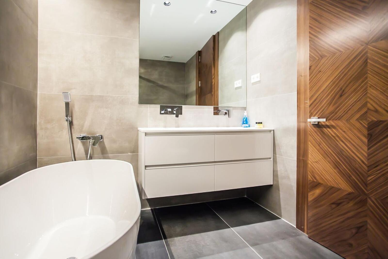 V73 Elegance & Comfort - Luxury In Barrio Salamanca Madrid