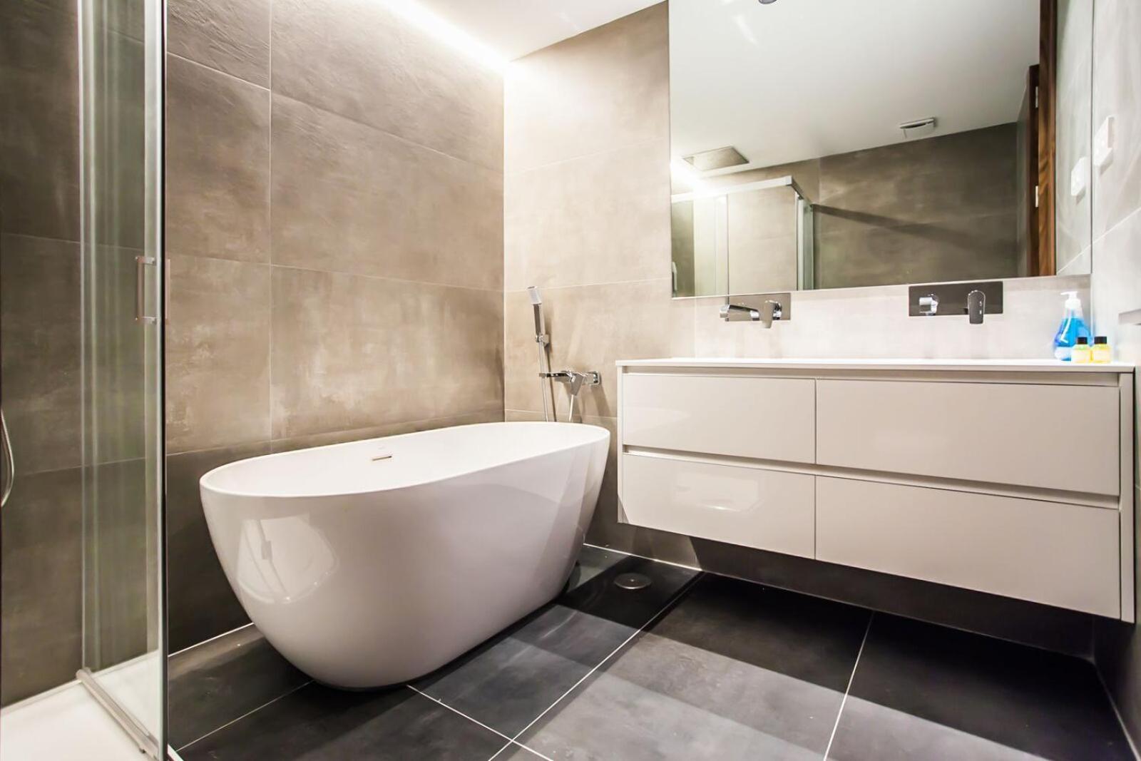 V73 Elegance & Comfort - Luxury In Barrio Salamanca Madrid