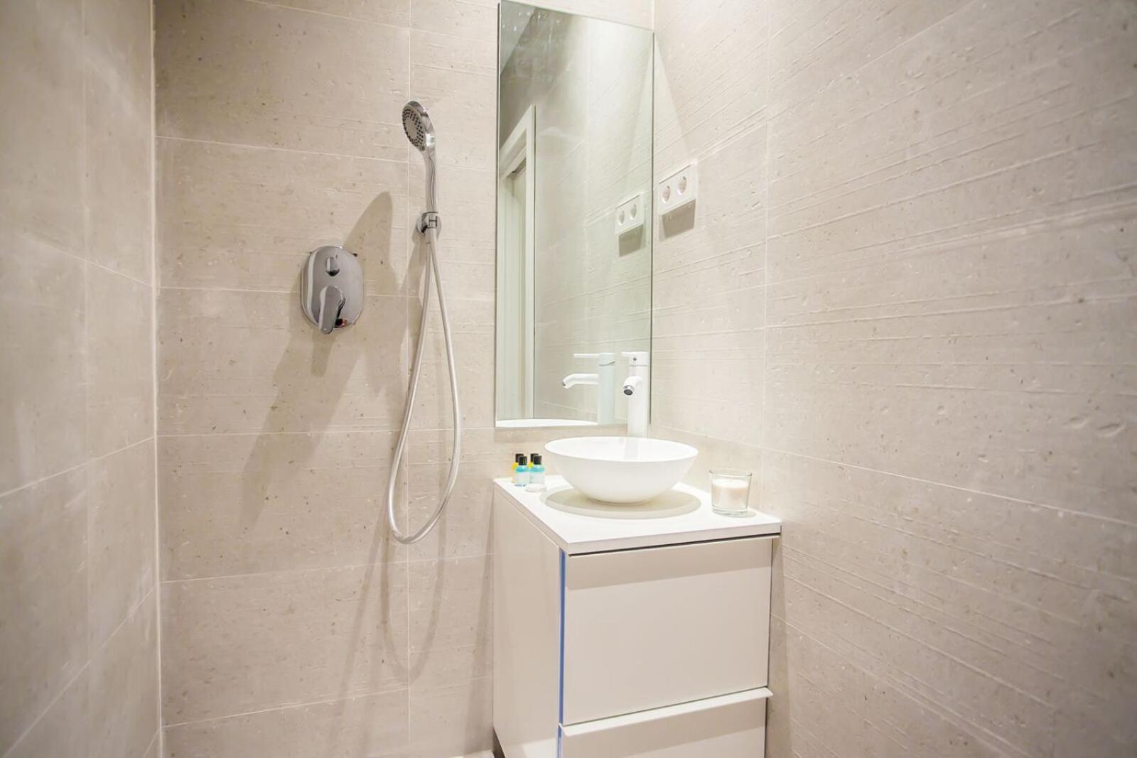 Apartment V73 Elegance & Comfort - Luxury In Barrio Salamanca *