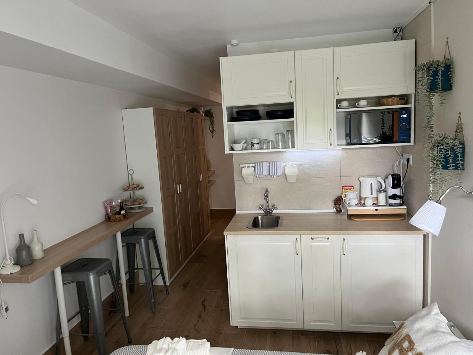 Garden House Guest house *
