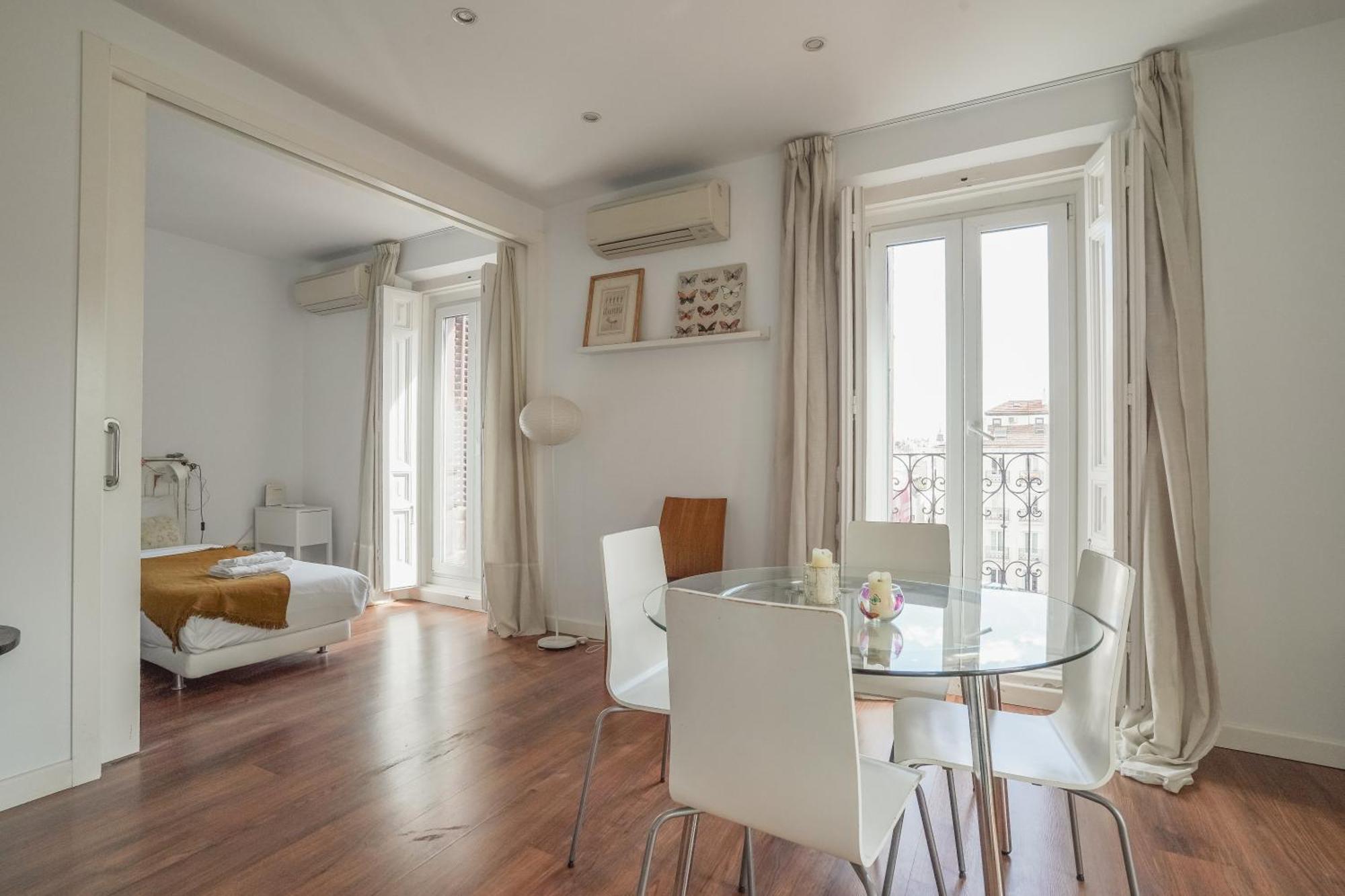 Bright And Cozy-2bedrooms 1bathroom-chueca Apartamento Madri