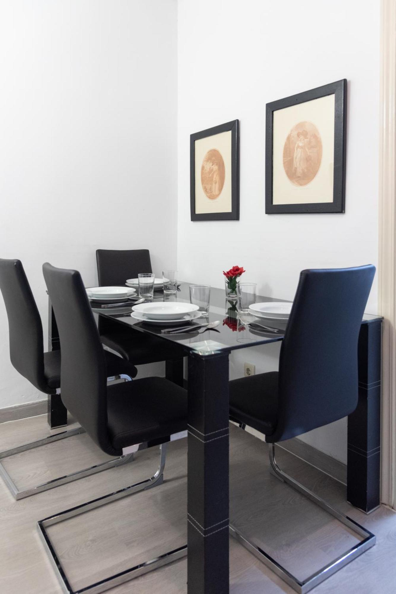 Apartamentos Day Madrid Gran Via Centro Sol Malasana * Navi Mumbai