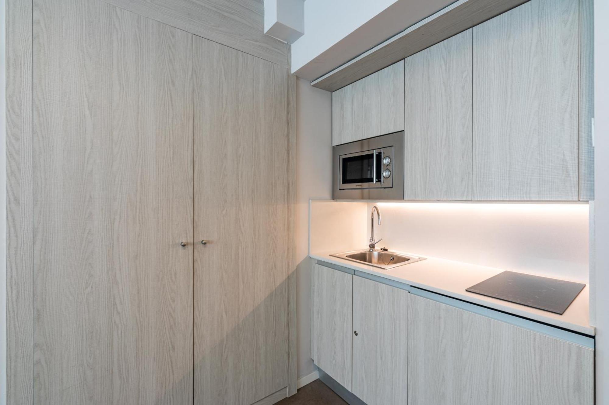 Residencia Universitaria Resa Claudio Coello Apartment